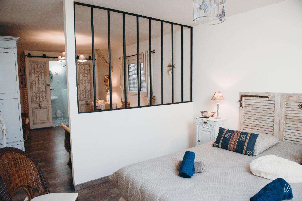 Bed and Breakfast Au Charme D'Antan Ферон Экстерьер фото