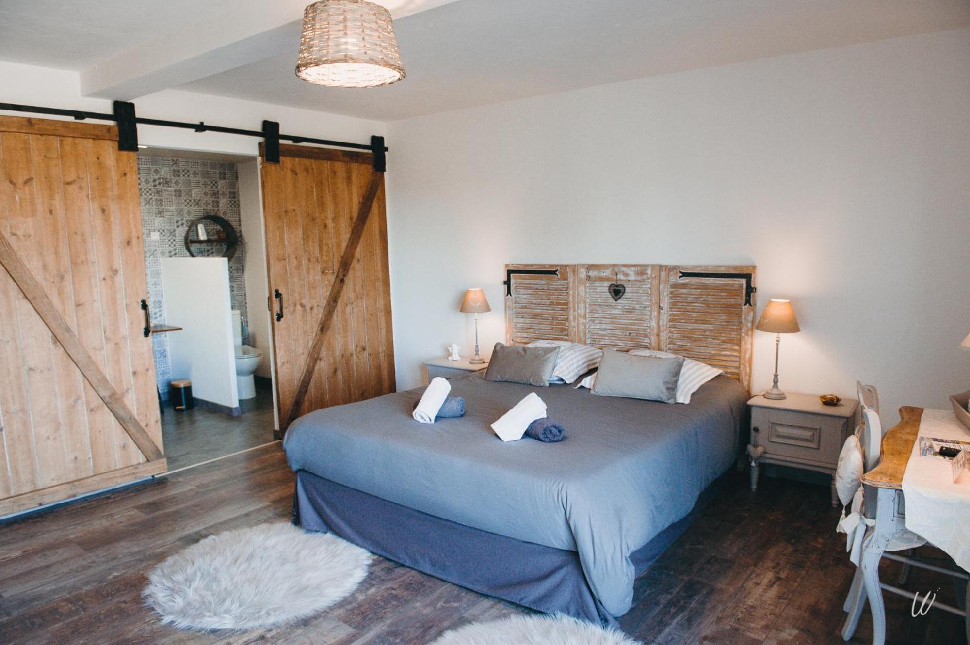 Bed and Breakfast Au Charme D'Antan Ферон Экстерьер фото